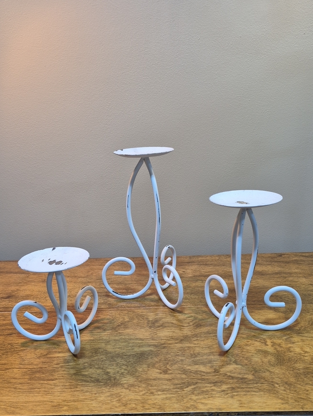 RUSTIC Tiered White Decorative Wrought Iron Metal Pillar Candle Holders Set of 3